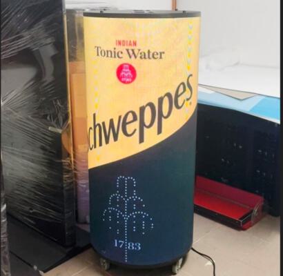 Cylinder led scherm schweppes
