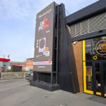 plat led scherm servische media markt Maxvendo